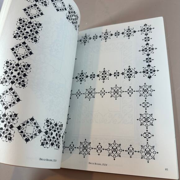 Classic Border Designs 20 Century Masters Bradley Teague Hornung Dover Book 1995 - Picture 10 of 14